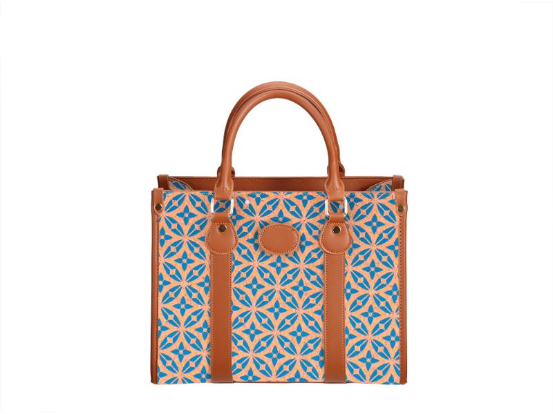 Bolso de mano de lujo y asequible con asa de corcho para desplazarse